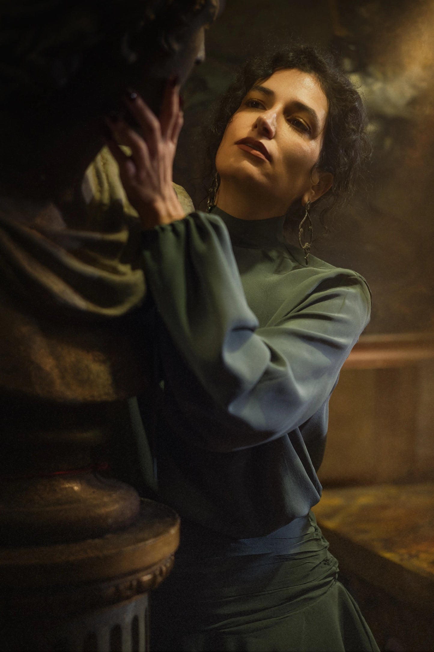 blouse en soie grise manches bouffantes