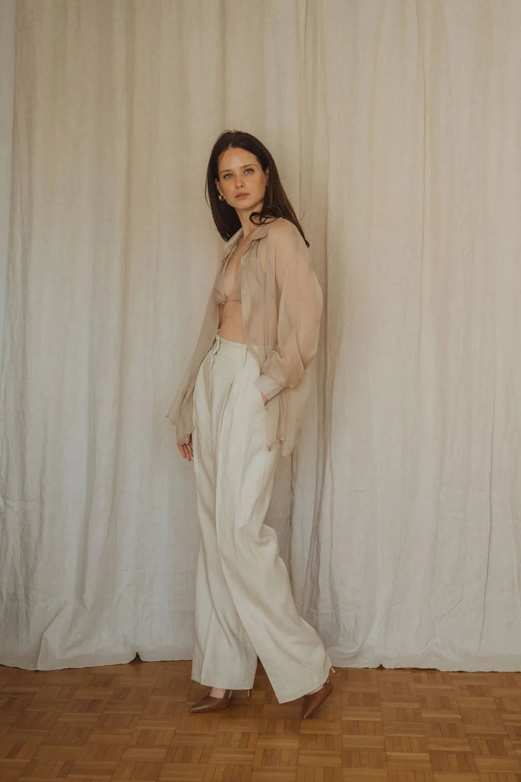 chemise en soie pour femme beige luxe