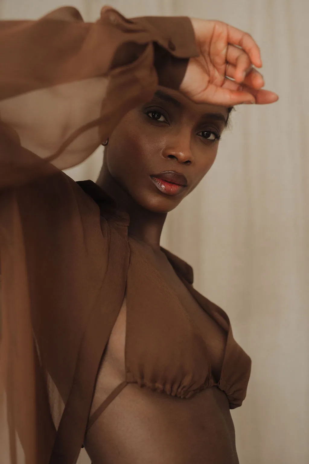 haut triangle marron en soie femme luxe