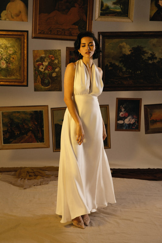 robe blanche longue dos nu en soie