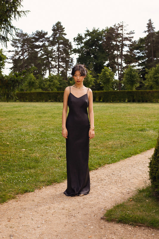 robe longue noire en soie