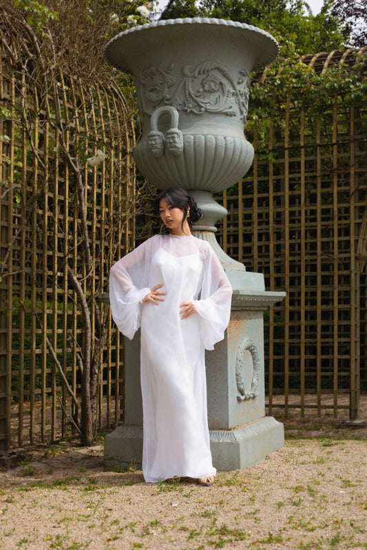 robe longue transparente blanche en soie
