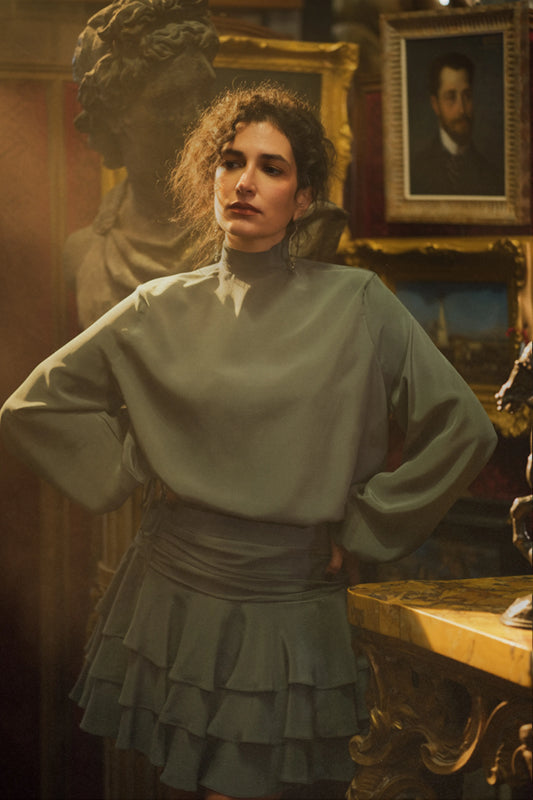 blouse en soie grise